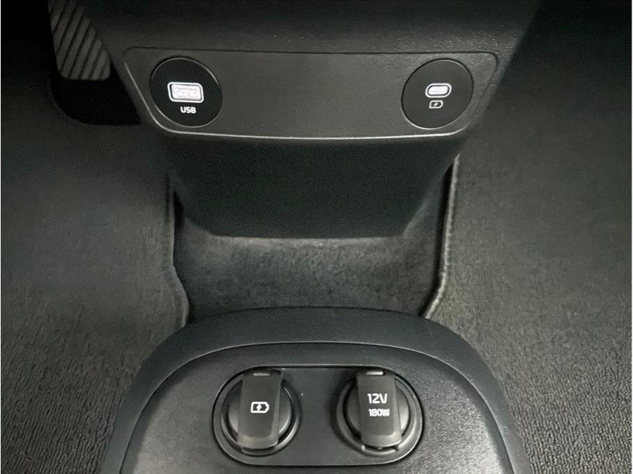 Used 2023 Kia EV6 Wind AWD/4WD image 28