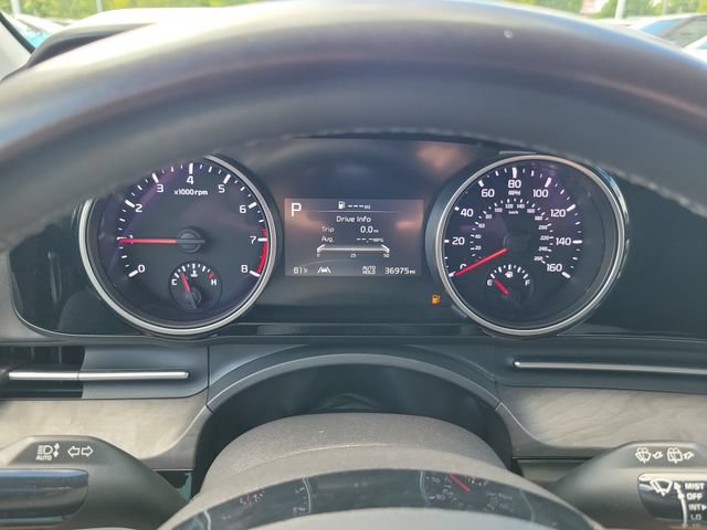 Certified 2024 Kia Carnival EX FWD image 19