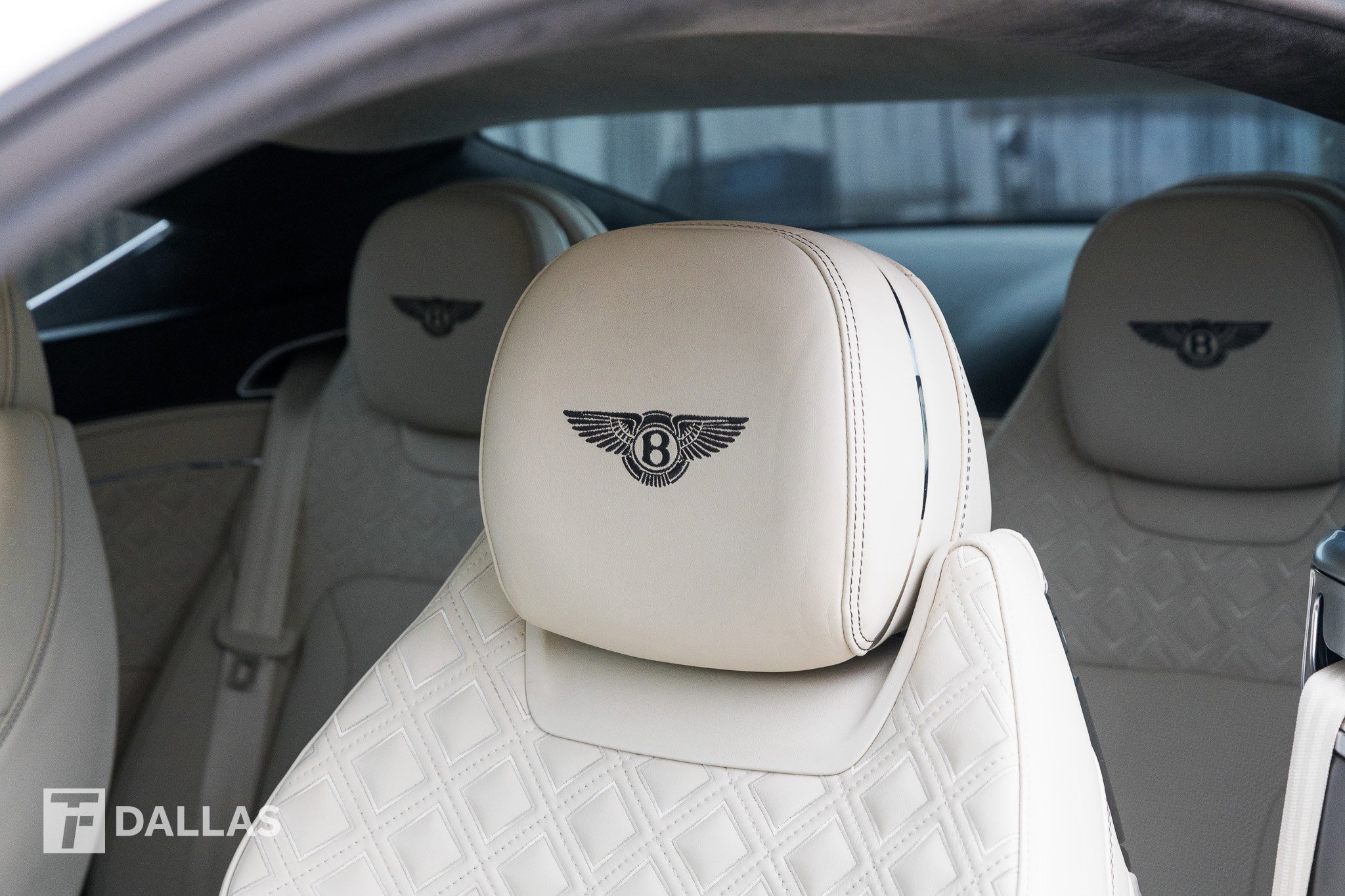 Used 2022 Bentley Continental GT image 21