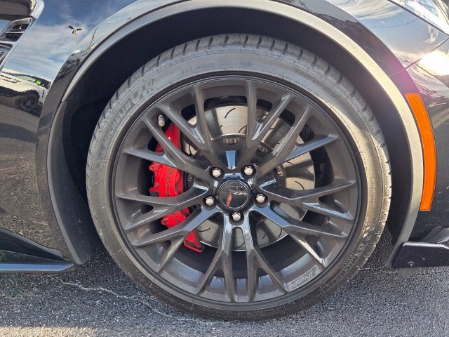 Used 2017 Chevrolet Corvette Z06 RWD image 9