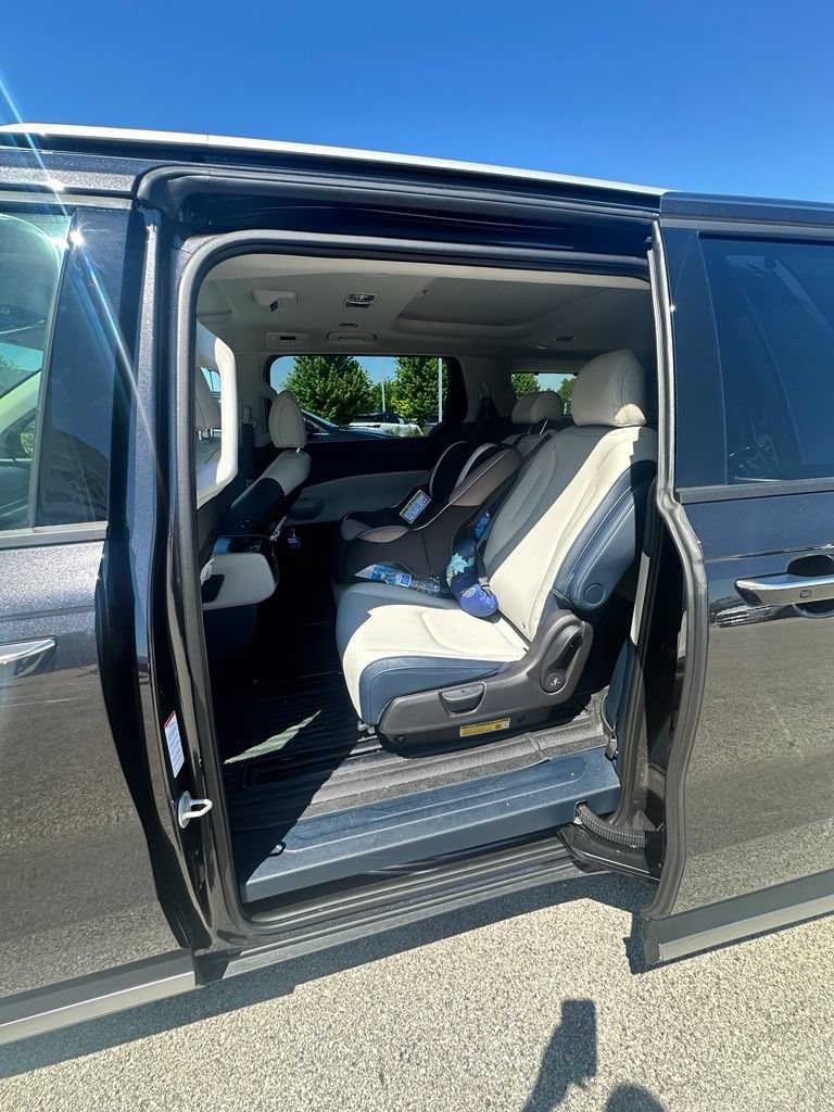 Used 2026 Kia Carnival SX FWD image 13