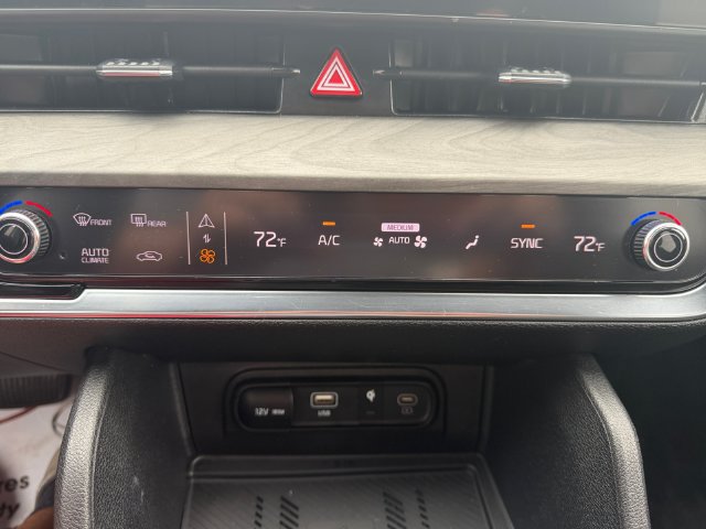 Certified 2024 Kia Sportage X-Line w/ X-Line Premium Package AWD/4WD image 24