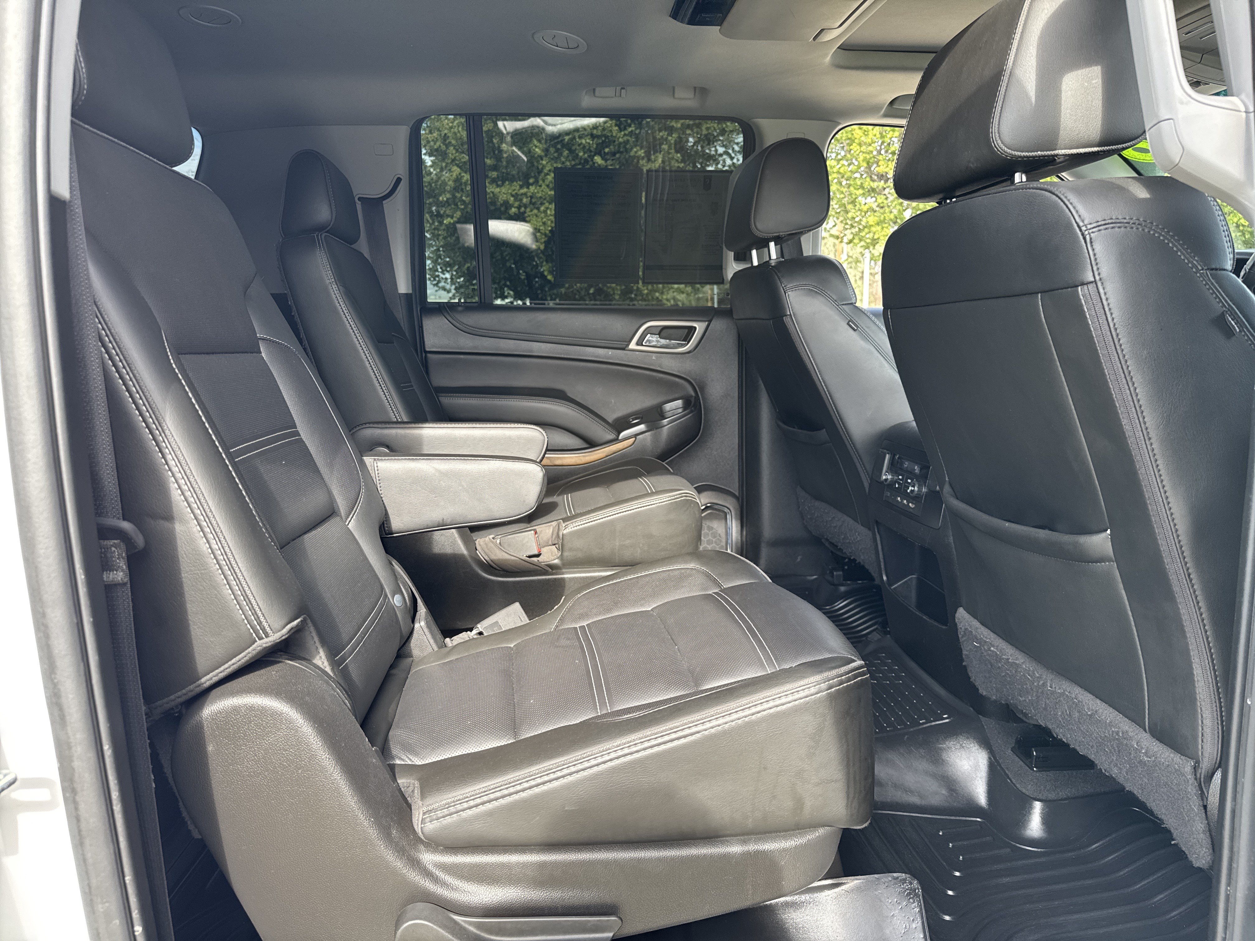 Used 2020 GMC Yukon XL Denali w/ Open Road Package AWD/4WD image 16