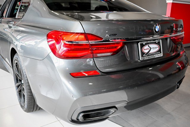 Used 2019 BMW 750i xDrive w/ M Sport Package AWD/4WD image 12