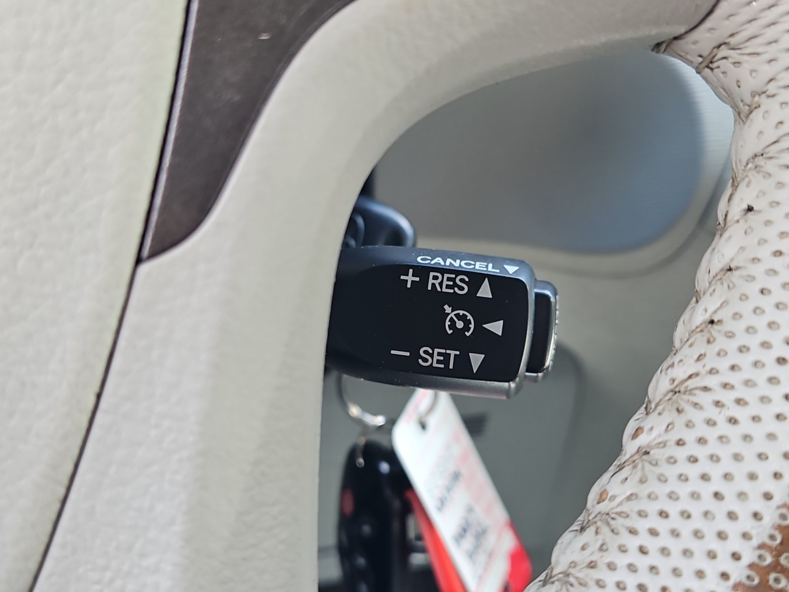 Used 2013 Toyota Sienna XLE FWD image 21