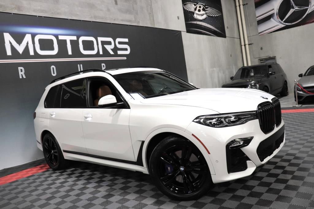 Used 2021 BMW X7 xDrive40i w/ M Sport Package image 11