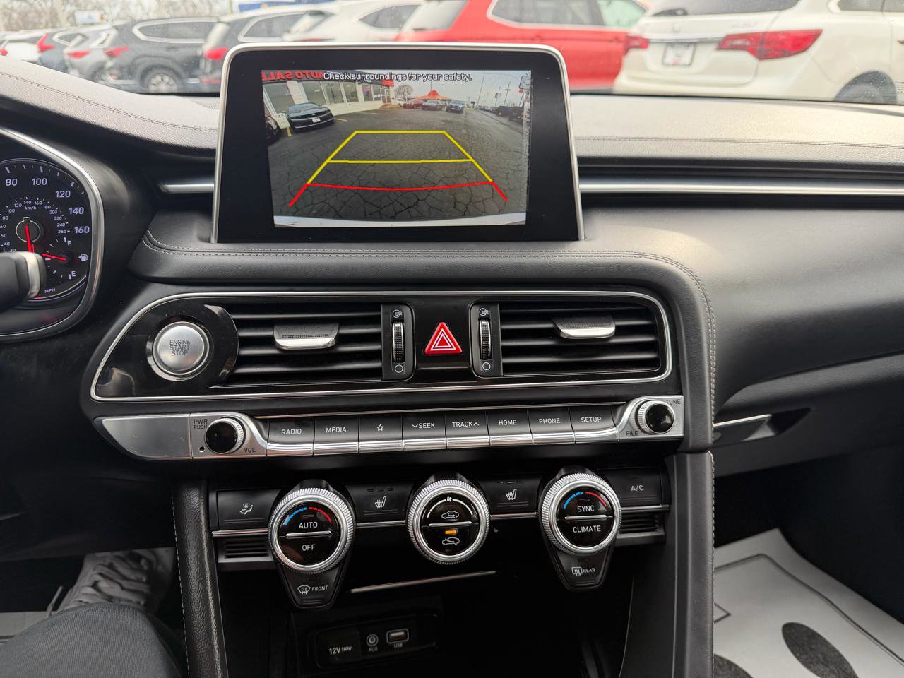 Used 2020 Genesis G70 2.0T image 22