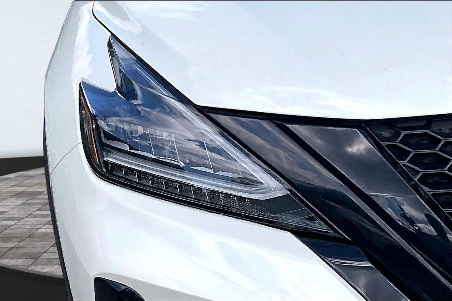 Certified 2024 Nissan Murano SV w/ SV Midnight Edition Package AWD/4WD image 29