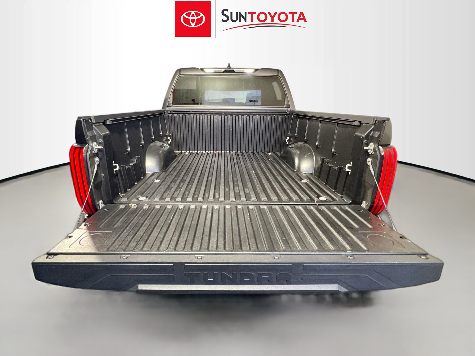 Used 2024 Toyota Tundra SR5 w/ SR5 Convenience Package AWD/4WD image 33