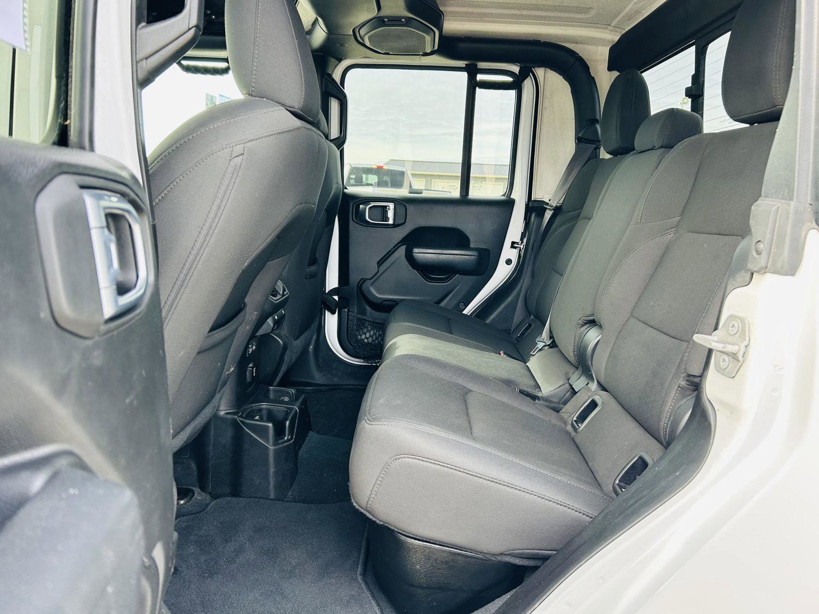 Used 2022 Jeep Gladiator Sport image 21