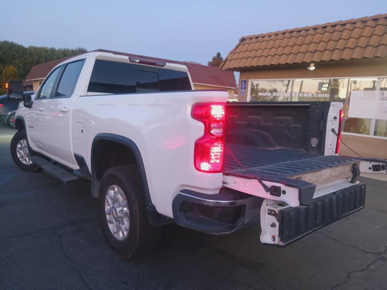 Used 2022 Chevrolet Silverado 2500 LT w/ Convenience Package image 6