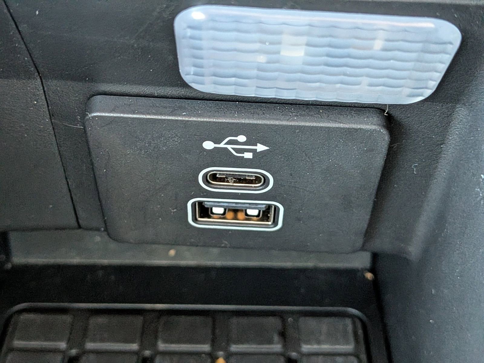 Certified 2025 Lincoln Aviator Reserve image 26