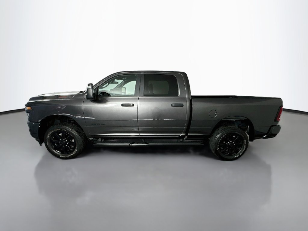 Used 2025 RAM 2500 Big Horn AWD/4WD image 4
