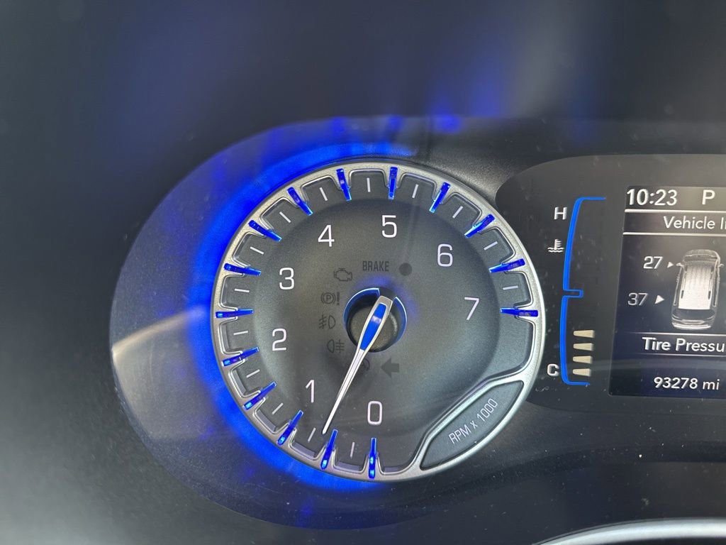 Used 2018 Chrysler Pacifica Touring Plus w/ Tire & Wheel Group image 27