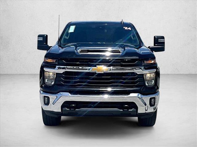 Used 2024 Chevrolet Silverado 2500 LT w/ Convenience Package AWD/4WD video 3