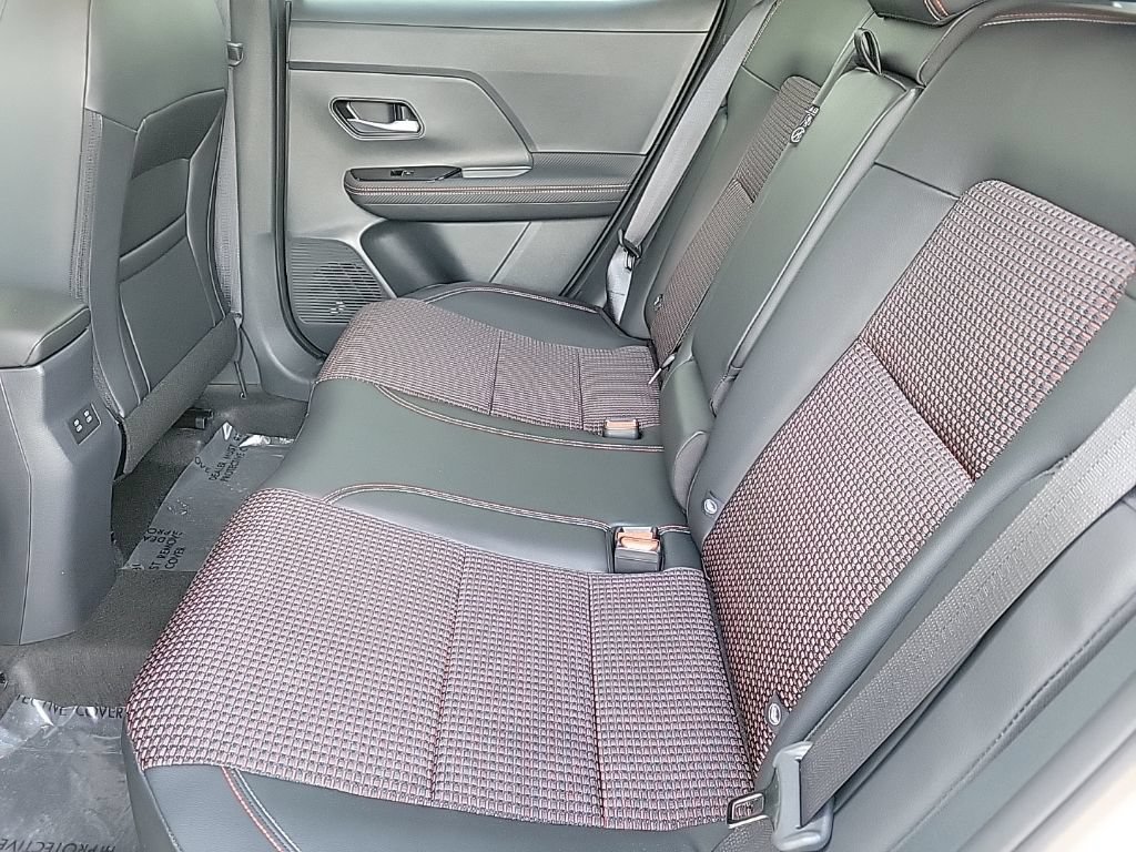 Certified 2025 Nissan Kicks SR w/ Illumination Package FWD image 15