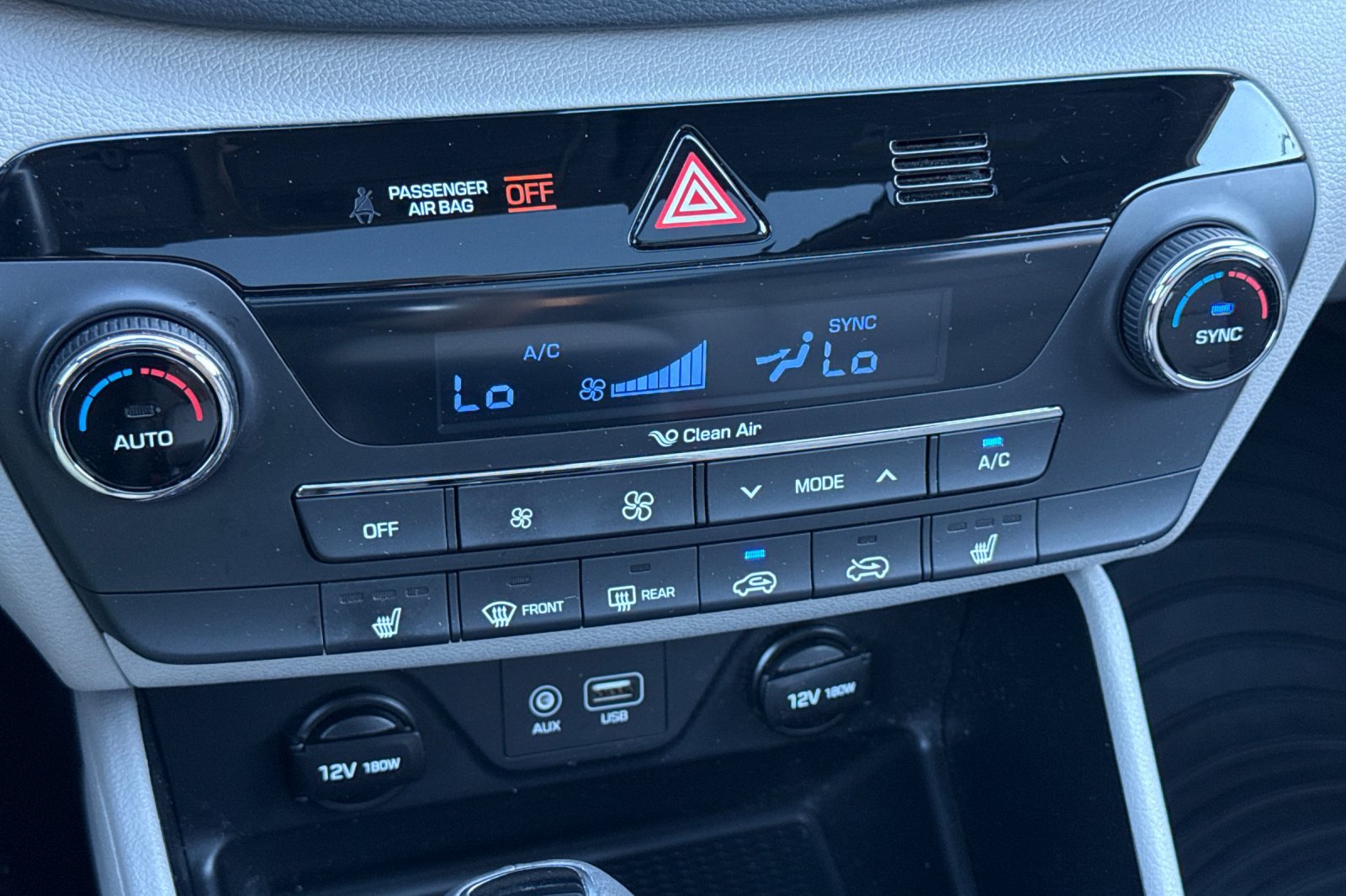 Used 2018 Hyundai Tucson Value w/ Cargo Package AWD/4WD image 23
