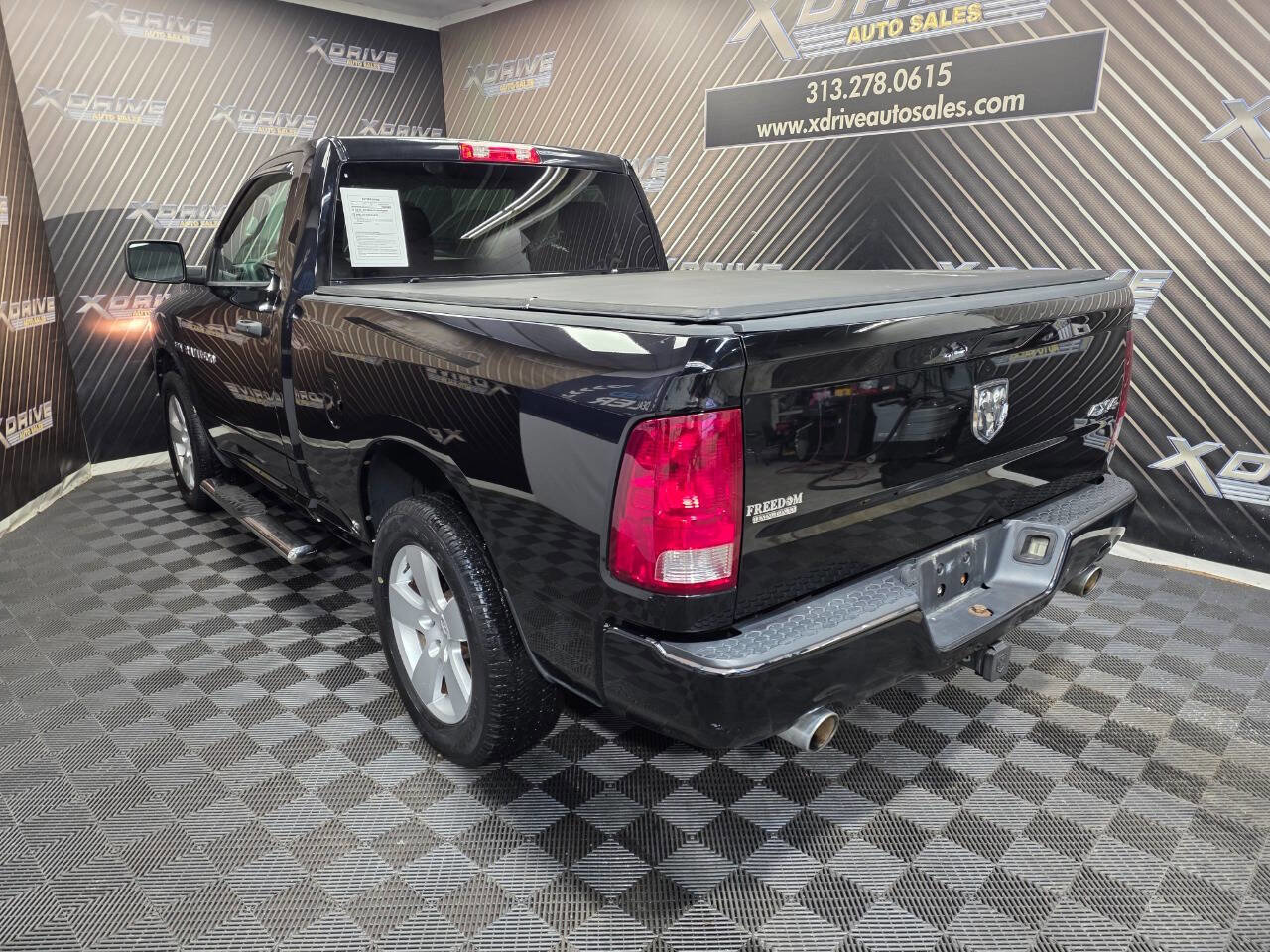 Used 2012 RAM 1500 Express image 9