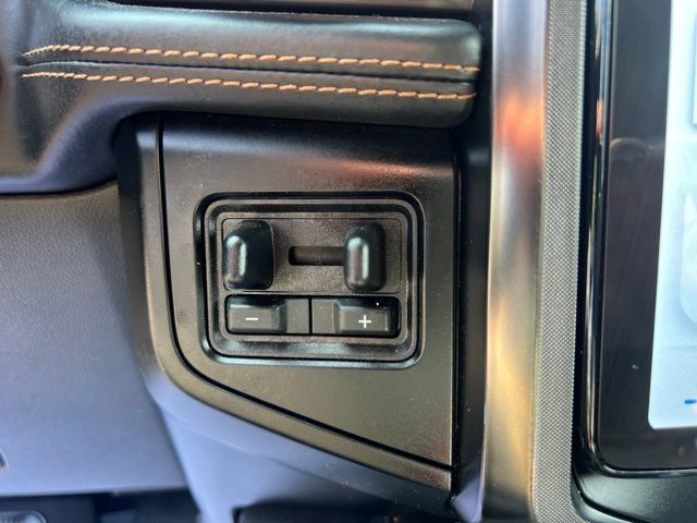 Used 2024 Ford Expedition Platinum AWD/4WD image 35