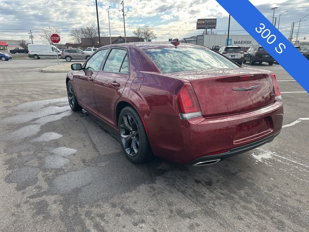 Used 2021 Chrysler 300 S image 4