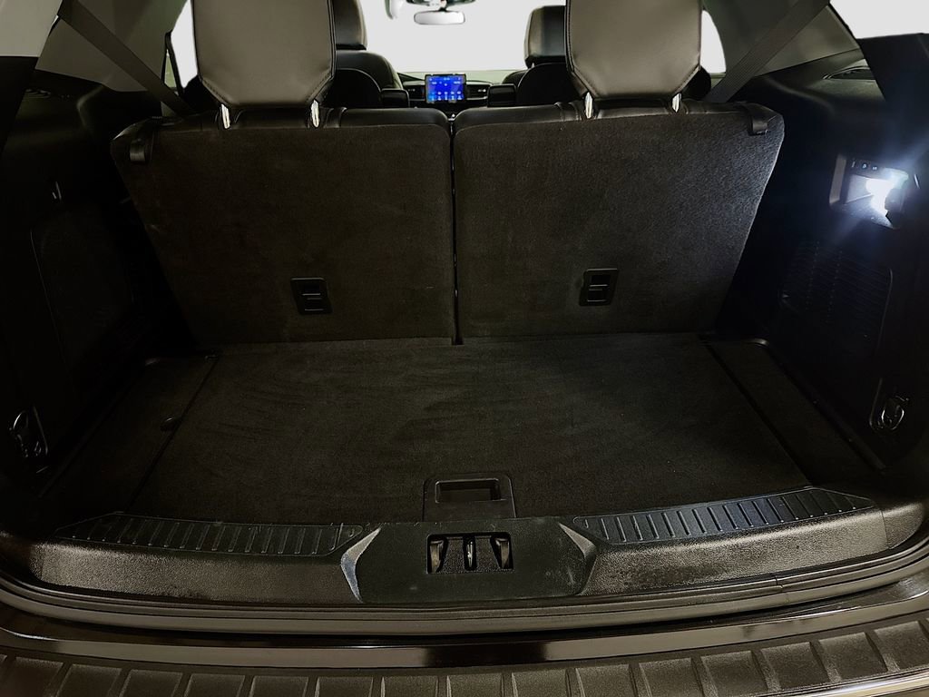 Used 2021 Ford Explorer Limited w/ Equipment Group 301A image 35
