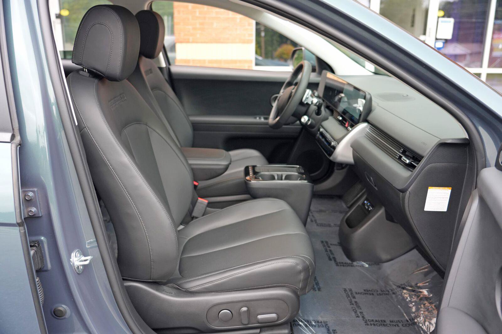 Used 2025 Hyundai Ioniq 5 SEL RWD image 15