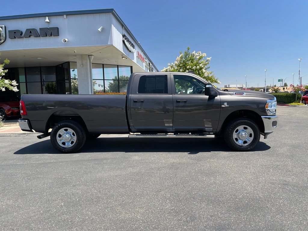 Used 2024 RAM 3500 Tradesman w/ Towing Technology Group AWD/4WD image 3