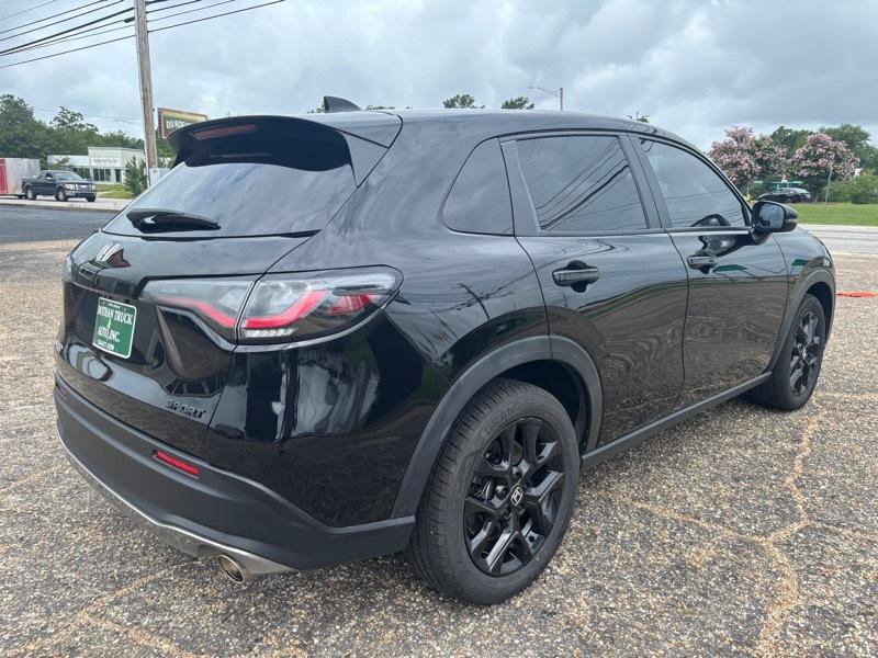 Used 2023 Honda HR-V Sport image 5
