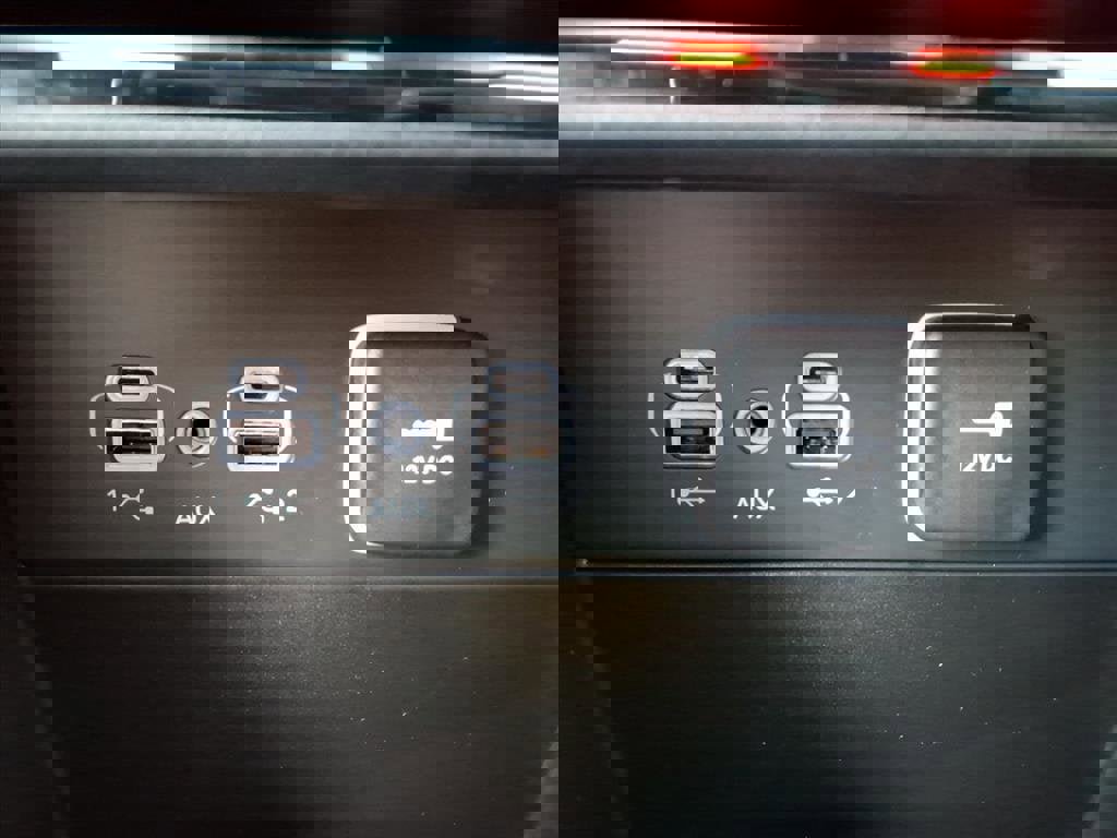 New 2025 Jeep Grand Cherokee Limited image 12