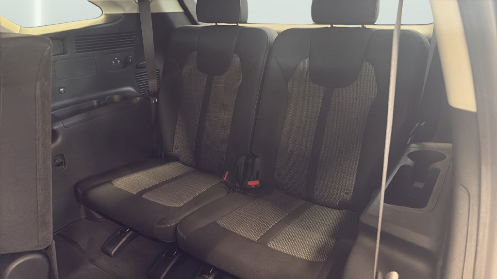 Certified 2023 Kia Sorento LX AWD/4WD image 32