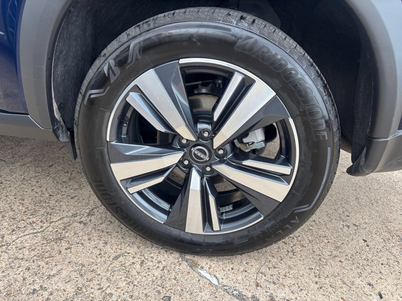 Used 2026 Nissan Rogue SL FWD image 32