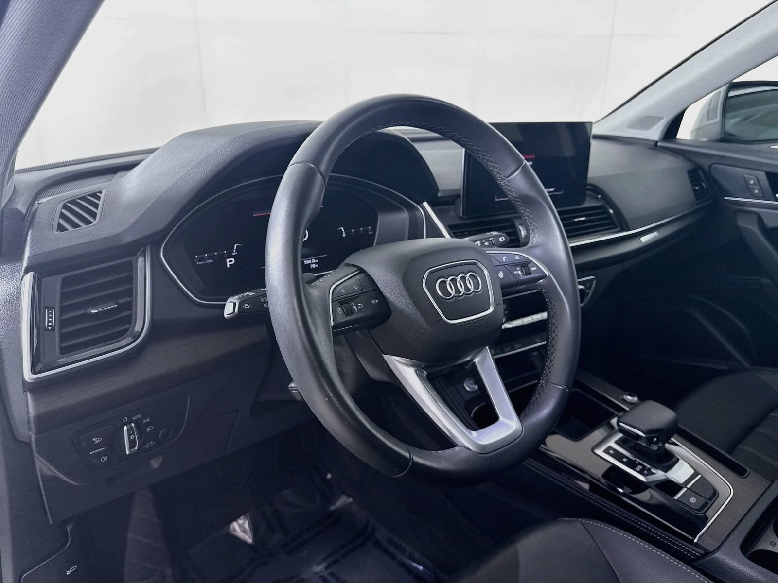 Certified 2023 Audi Q5 2.0T Premium Plus w/ Premium Plus Package AWD/4WD image 4