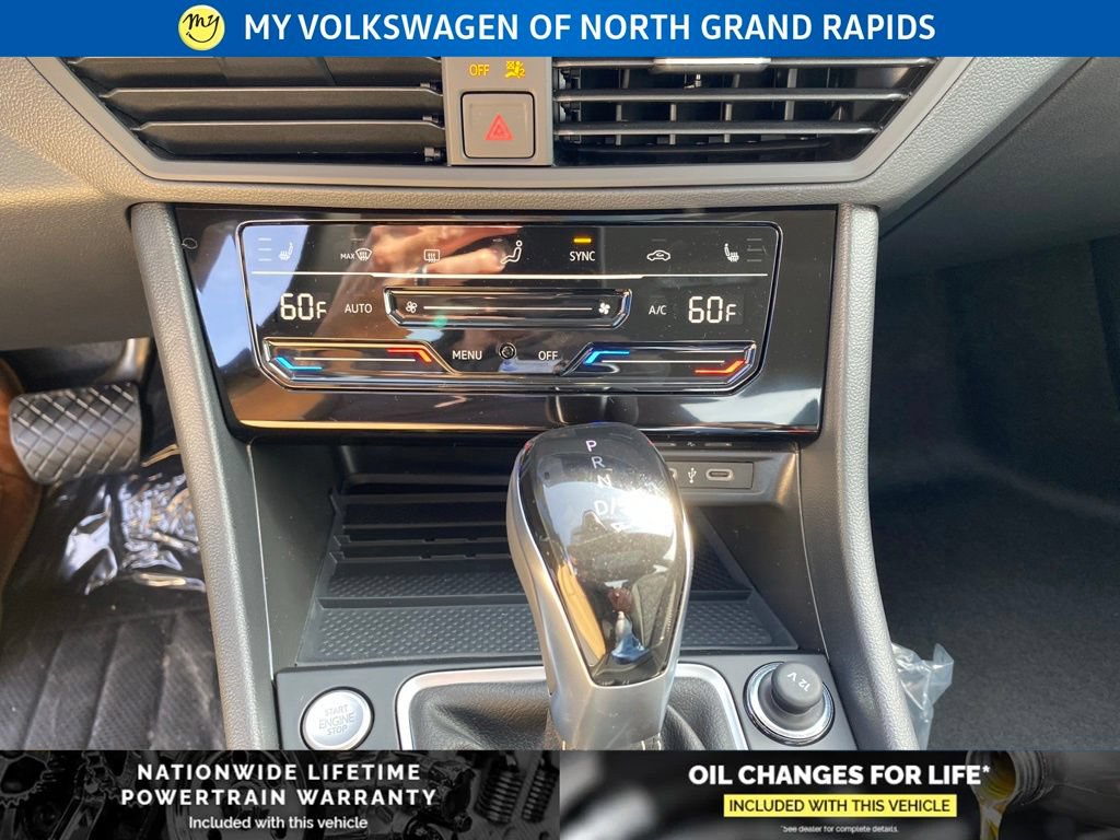 New 2026 Volkswagen Jetta SE FWD image 12