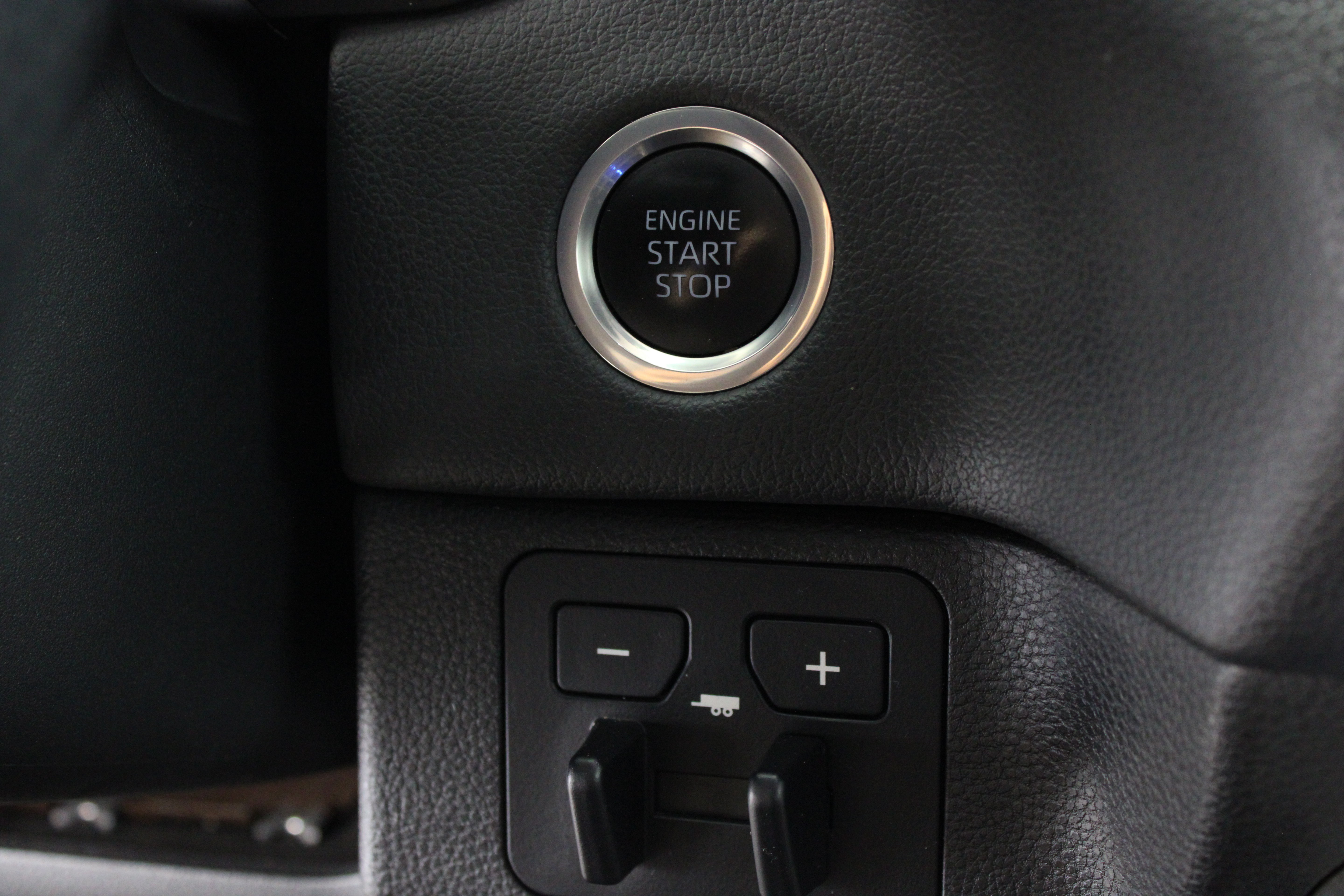 Used 2023 Toyota Tundra Limited AWD/4WD image 20