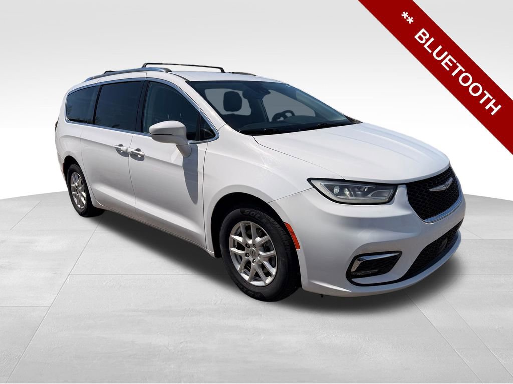 Used 2021 Chrysler Pacifica Touring-L FWD image 9