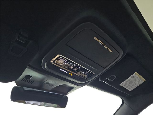 Used 2020 Lincoln Corsair Reserve w/ Equipment Group 202A image 33