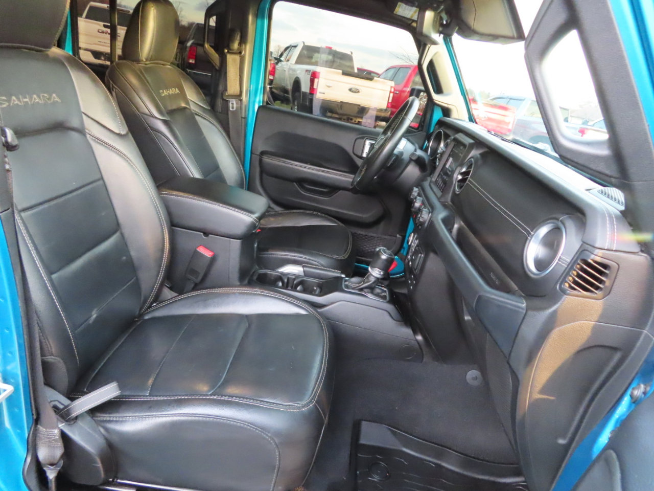 Used 2019 Jeep Wrangler Unlimited Sahara image 44