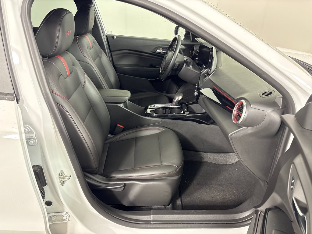 Used 2026 Chevrolet Trax RS w/ Driver Confidence Package FWD image 6