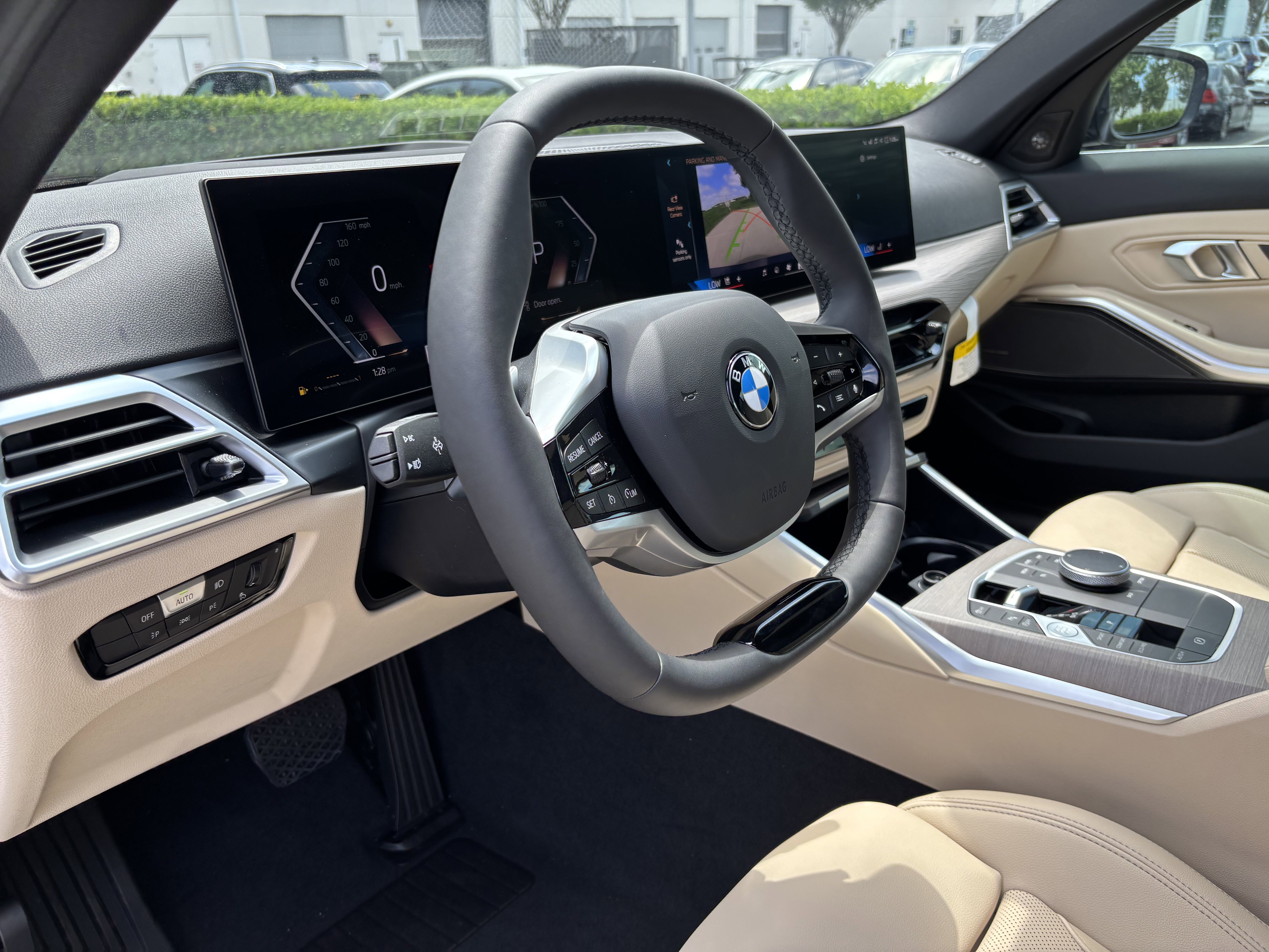 Used 2025 BMW 330i xDrive Sedan w/ Premium Package AWD/4WD image 15