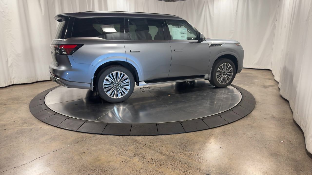 New 2025 INFINITI QX80 Sensory image 2