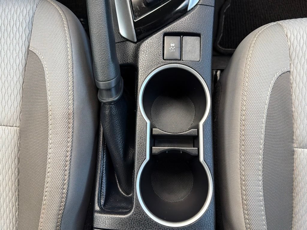 Used 2017 Toyota Corolla LE w/ Carpet Mat Package (TMS) FWD image 29