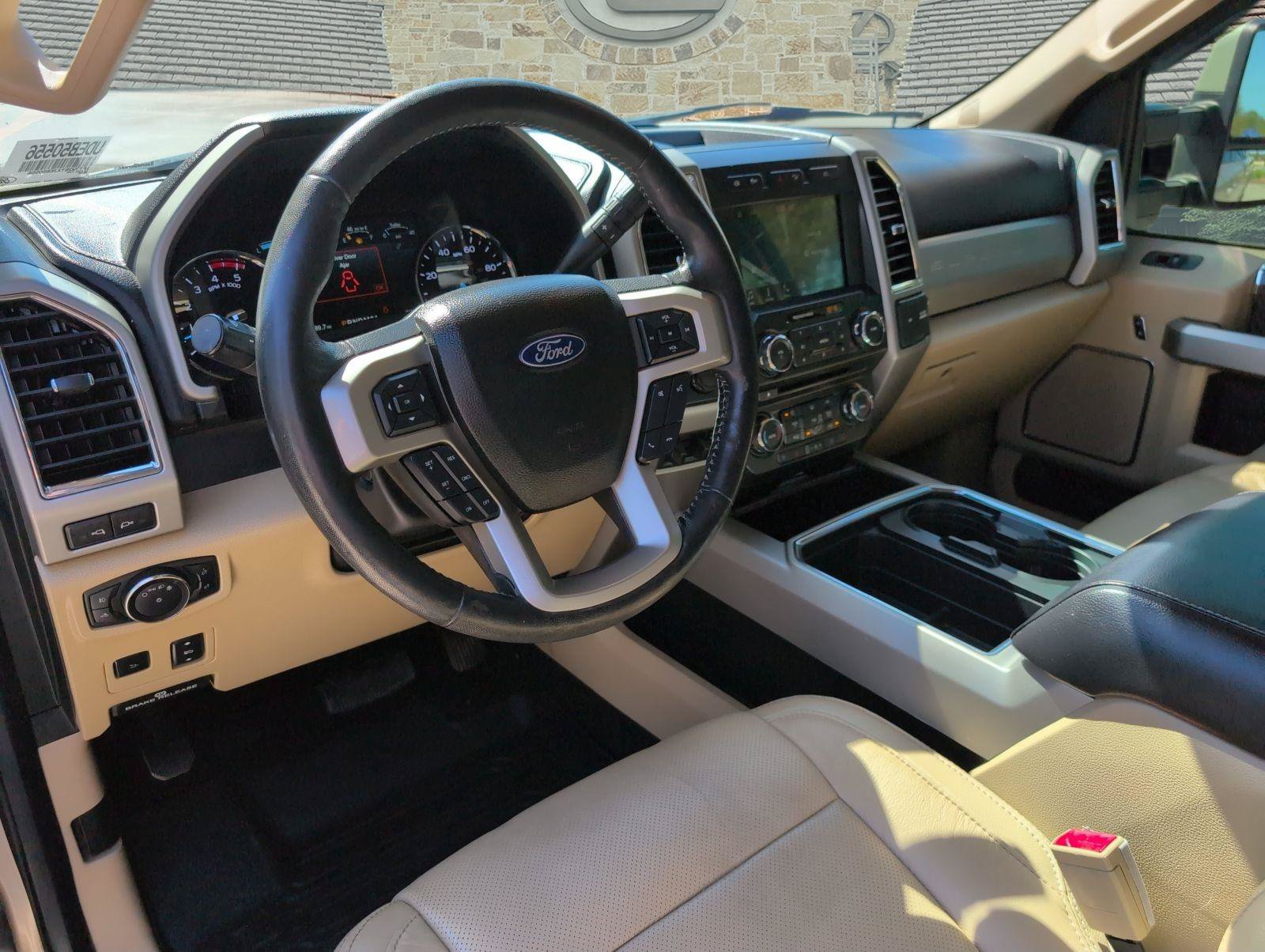 Used 2018 Ford F250 Lariat w/ Lariat Ultimate Package AWD/4WD image 6