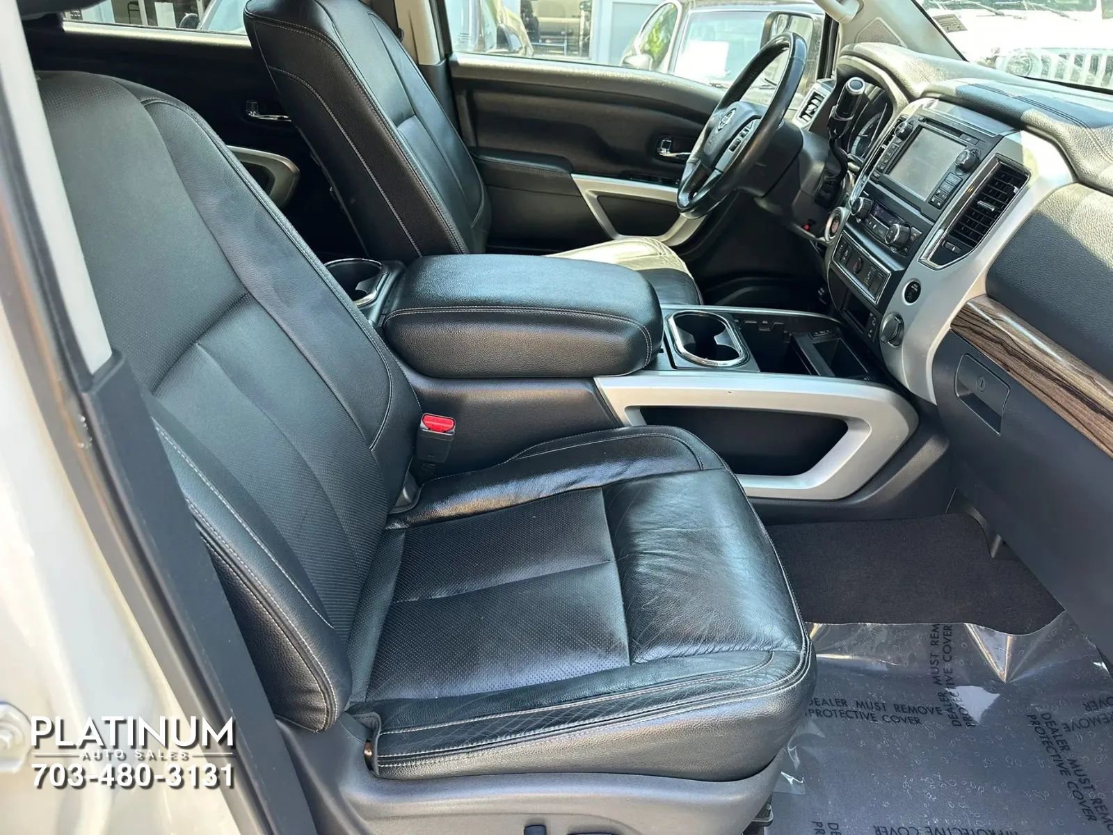 Used 2017 Nissan Titan SL RWD image 14