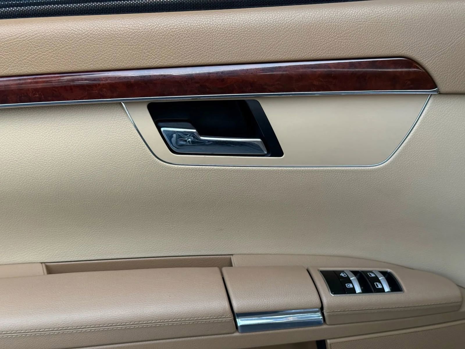 Used 2009 Mercedes-Benz S 550 4MATIC image 41