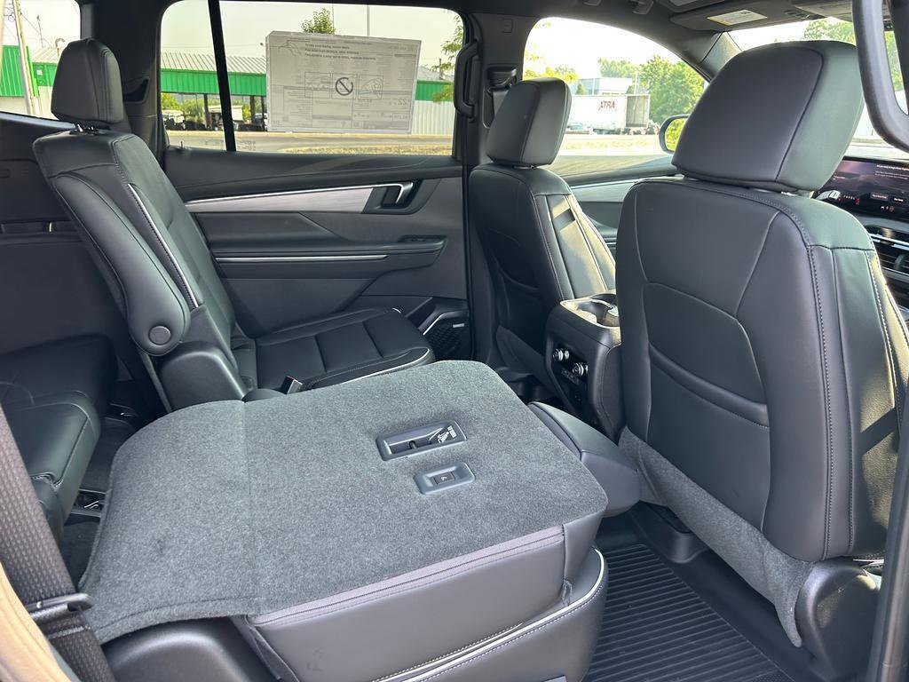 New 2026 Buick Enclave Preferred w/ Power Package image 17