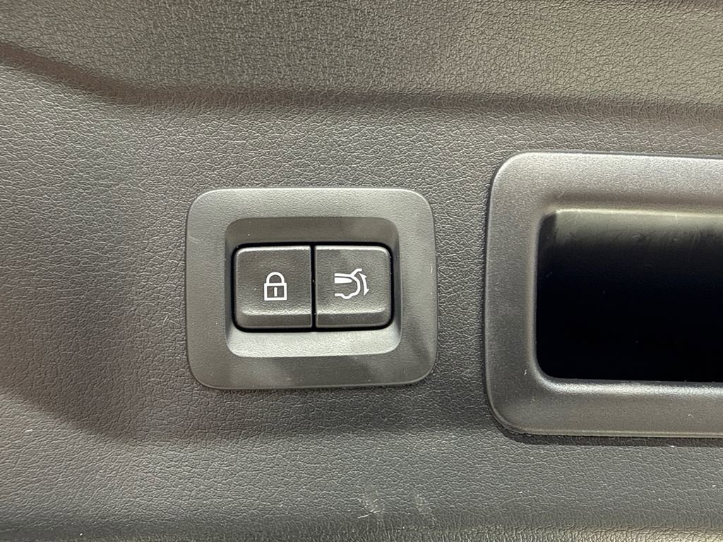 Used 2025 MAZDA CX-90 Plug-In Hybrid w/ Preferred image 12