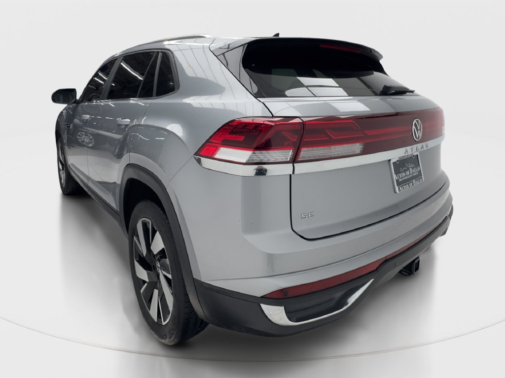 Used 2024 Volkswagen Atlas Cross Sport SE FWD image 6