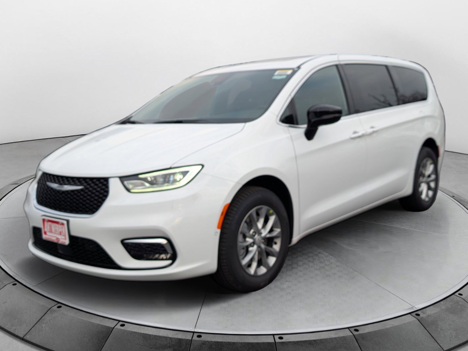 New 2026 Chrysler Pacifica Limited AWD/4WD image 6