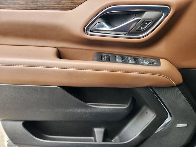 Used 2023 Chevrolet Suburban High Country image 25