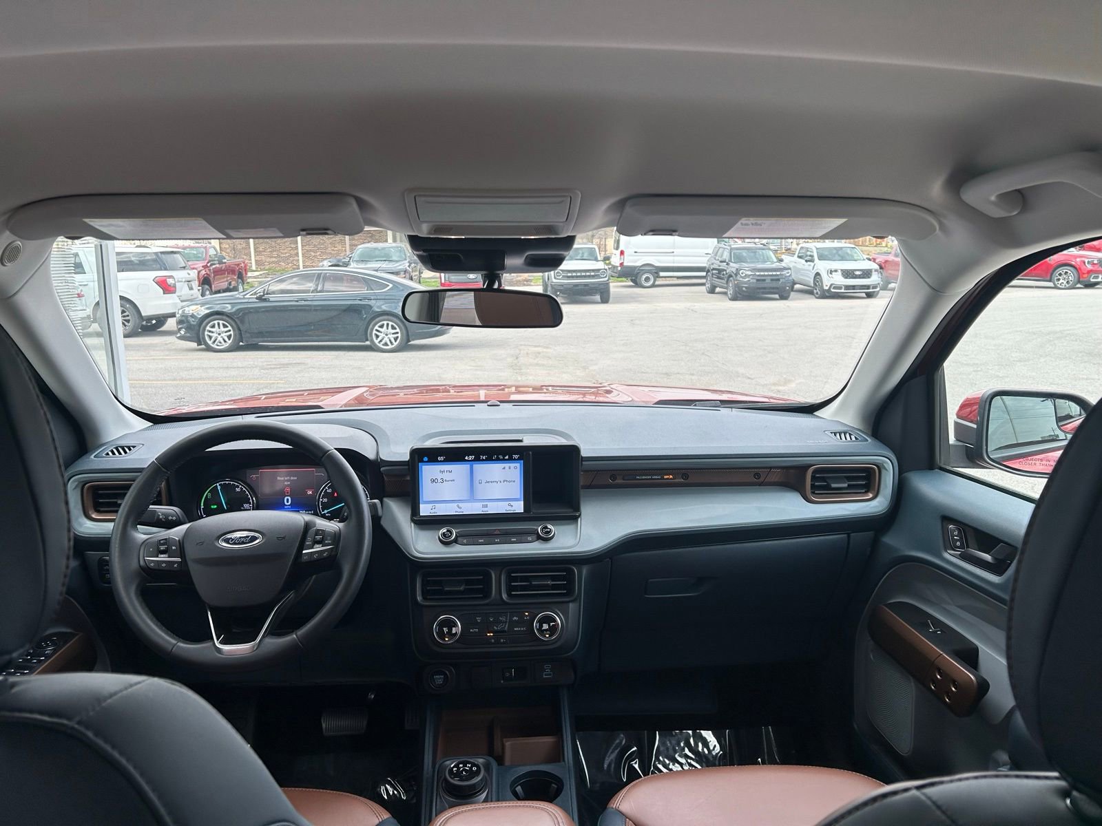 Used 2023 Ford Maverick Lariat image 12